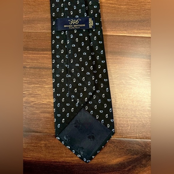 BROOKS BROTHERS “346” Pure Silk Black Paisley Pattern Jacquard Tie Made In USA - Picture 4 of 10